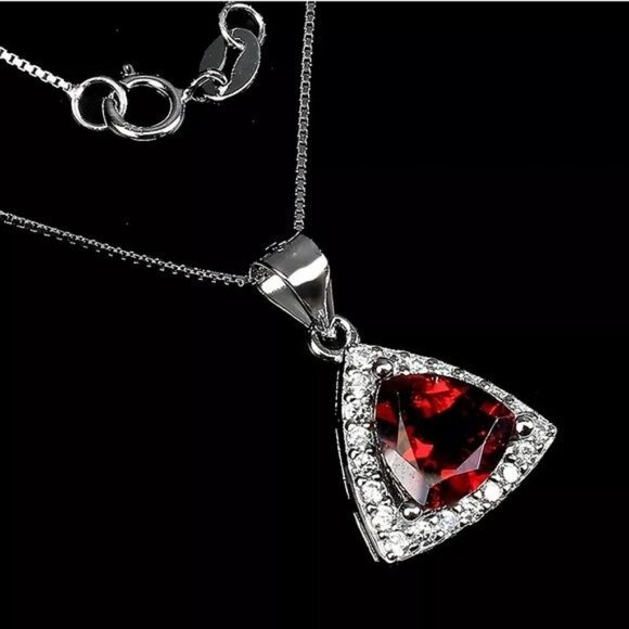 Natural Mozambique Garnet 8mm &‎ Cz 925 Sterling Silver Necklace 18" - Picture 2 of 3